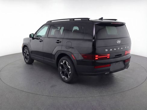 Used 2025 Hyundai Santa Fe SEL FWD image 6