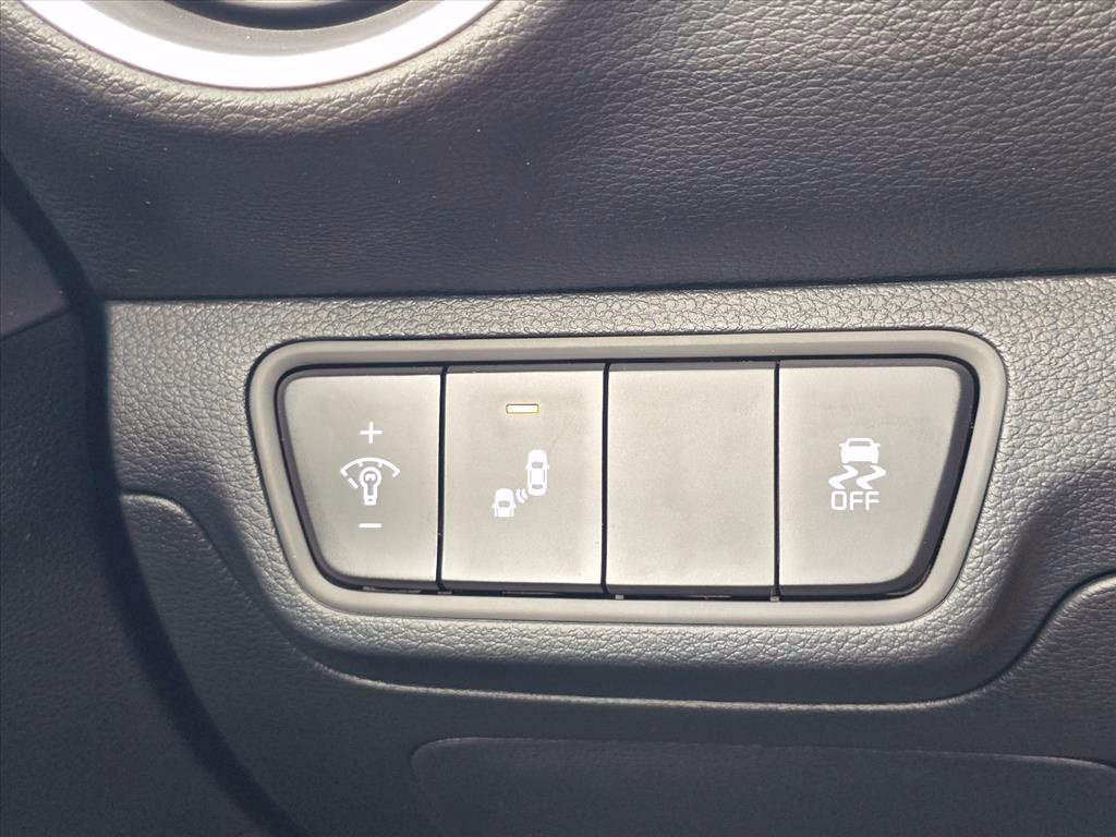 Used 2024 Kia Forte LXS w/ LXS Technology Package FWD image 19