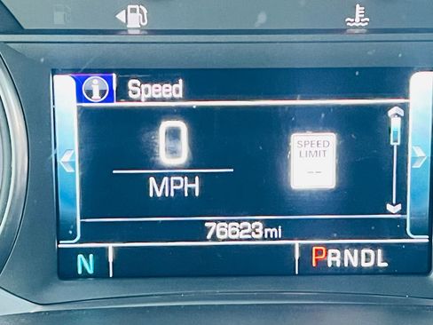 Used 2018 GMC Acadia SLT image 28