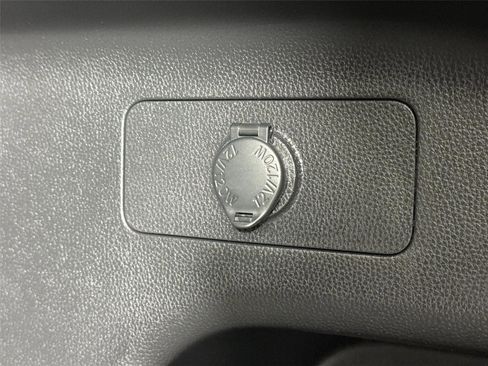 Certified 2020 Toyota RAV4 XLE Premium image 39