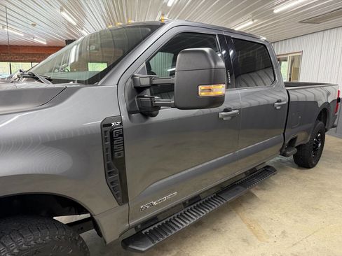Used 2023 Ford F250 XLT w/ XLT Premium Package AWD/4WD image 6