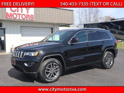 Used 2019 Jeep Grand Cherokee Laredo w/ 18" Wheel & 8.4" Radio Group image 1