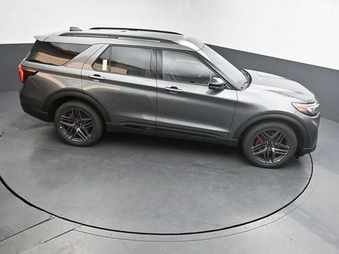 New 2026 Ford Explorer ST image 27