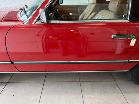 Used 1988 Mercedes-Benz 560 SL image 26