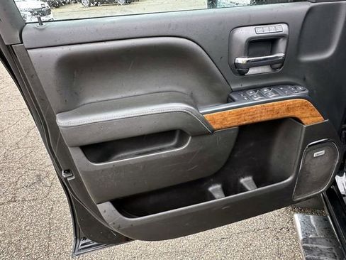 Used 2018 Chevrolet Silverado 2500 High Country w/ Duramax Plus Package AWD/4WD image 20