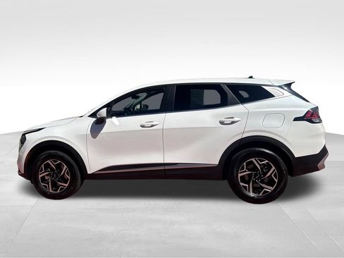 Used 2024 Kia Sportage LX AWD/4WD image 4