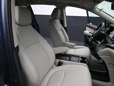 Used 2026 Honda Odyssey EX-L image 11