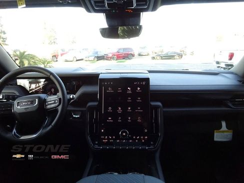 New 2026 GMC Yukon AT4 w/ AT4 Premium Package image 25