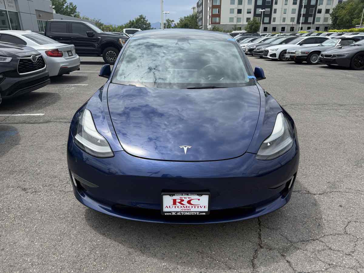Used 2022 Tesla Model 3 Long Range AWD/4WD image 3
