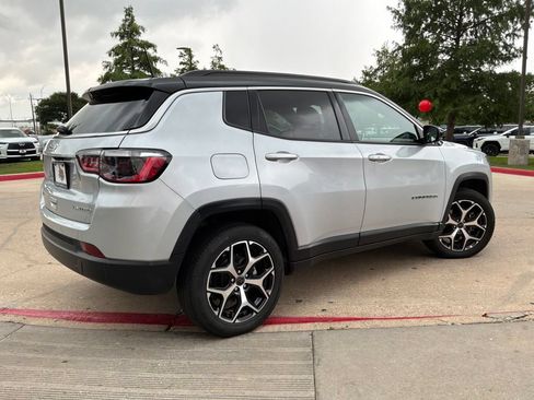 Used 2025 Jeep Compass Limited AWD/4WD image 6