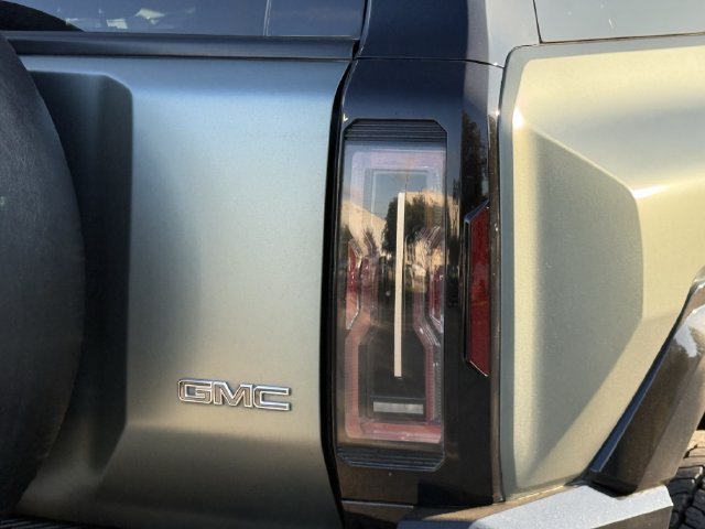 Used 2024 GMC Hummer EV 3X AWD/4WD image 7