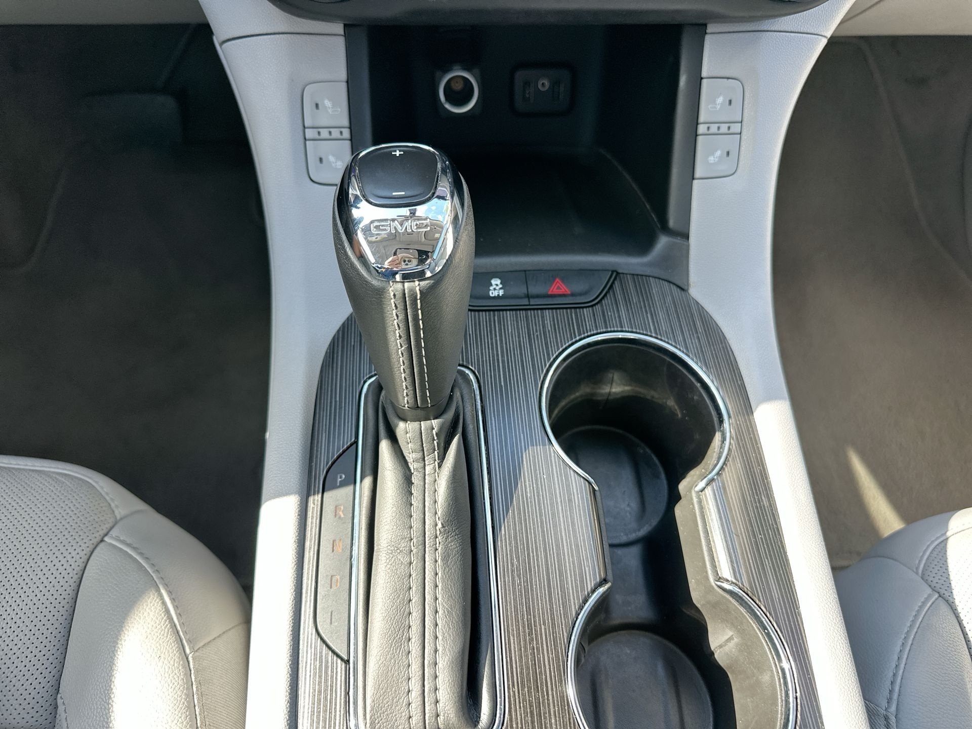 Certified 2017 GMC Acadia SLT FWD image 16