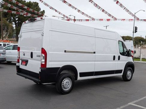 Used 2025 RAM ProMaster 2500 w/ Convenience Group FWD image 11