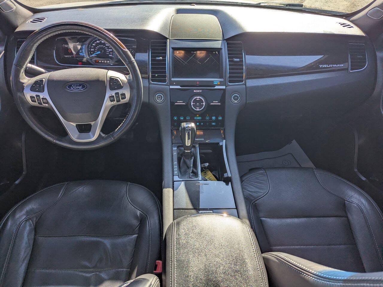 Used 2018 Ford Taurus Limited AWD/4WD image 16