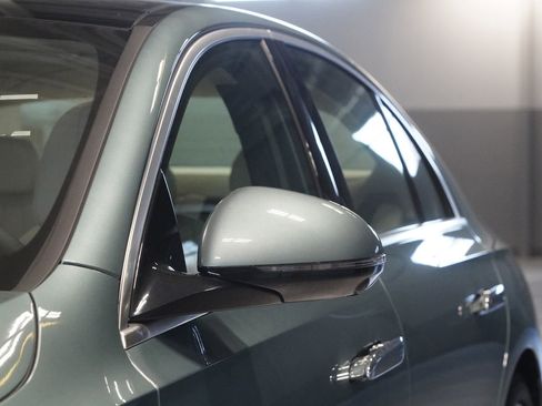 New 2026 Mercedes-Benz E 350 4MATIC Sedan image 9