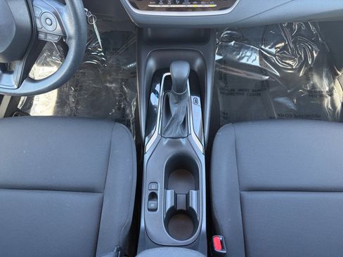 Used 2025 Toyota Corolla LE FWD image 23