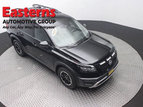 Used 2023 Nissan Pathfinder Rock Creek AWD/4WD image 3