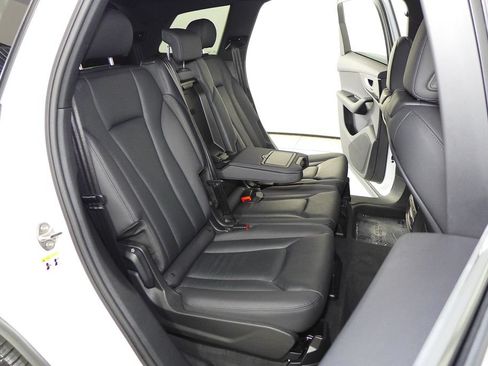 Used 2023 Audi Q7 3.0T Premium w/ Convenience Package AWD/4WD image 20