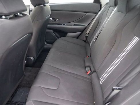 Used 2024 Hyundai Elantra SEL FWD image 20