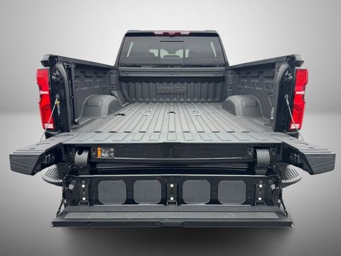 Used 2024 Chevrolet Silverado 2500 High Country w/ High Country Premium Package image 8