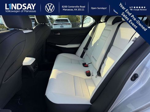 Used 2025 Lexus IS 350 F Sport image 11