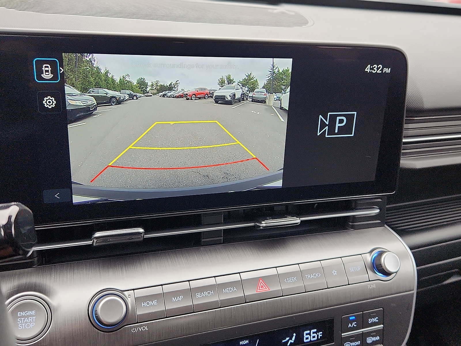 Certified 2024 Hyundai Kona SEL AWD/4WD image 18