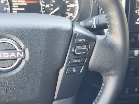 Used 2025 Nissan Frontier SV w/ SV Convenience Package RWD image 29