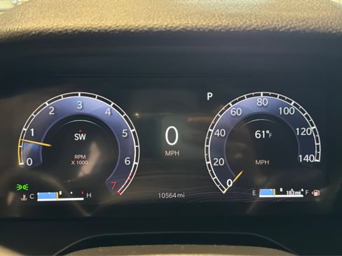 Used 2024 Jeep Grand Cherokee Altitude AWD/4WD image 26