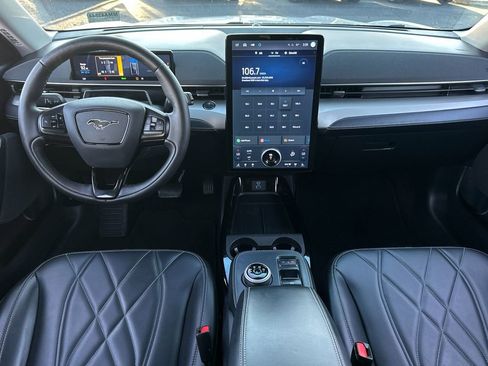 Used 2021 Ford Mustang Mach-E Select image 13