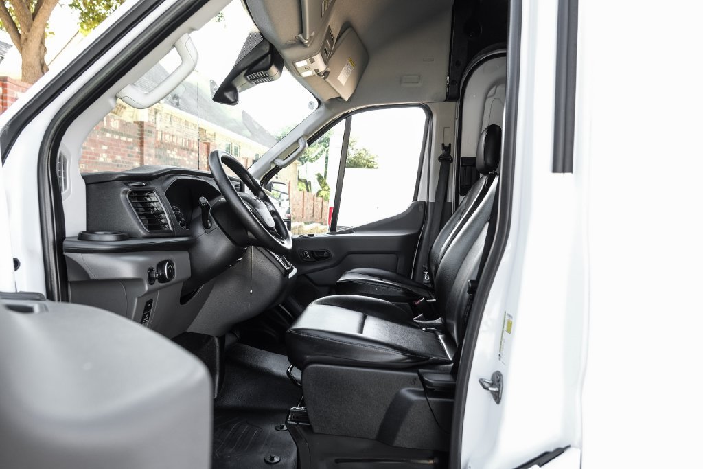 Used 2025 Ford Transit 250 148 High Roof Extended RWD image 3