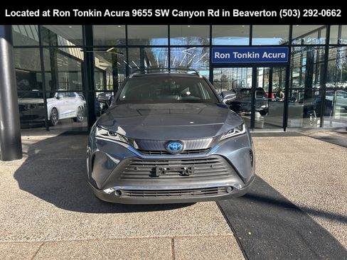 Used 2021 Toyota Venza XLE image 9