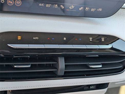 New 2026 Buick Enclave Avenir w/ Super Cruise Package image 13