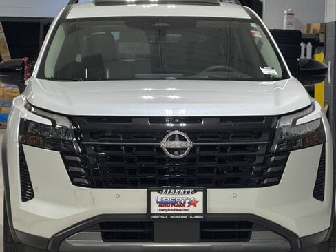 New 2026 Nissan Pathfinder Platinum w/ Cargo Package AWD/4WD image 35