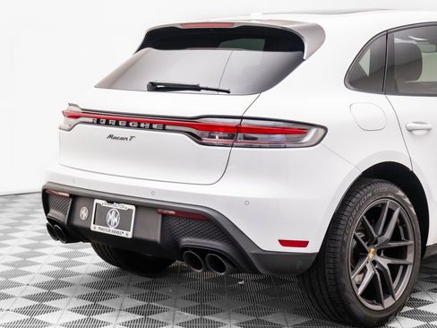 Certified 2023 Porsche Macan Turbo image 29