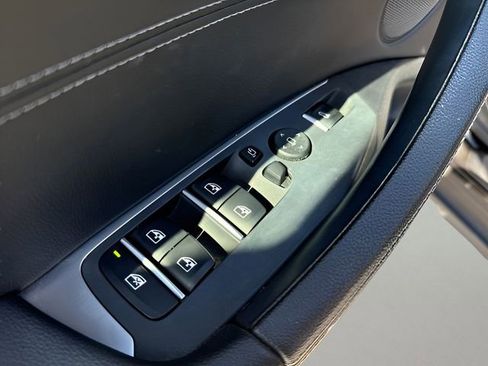 Used 2019 BMW X3 xDrive30i w/ Executive Package image 9