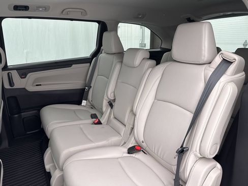 New 2026 Honda Odyssey EX-L image 15