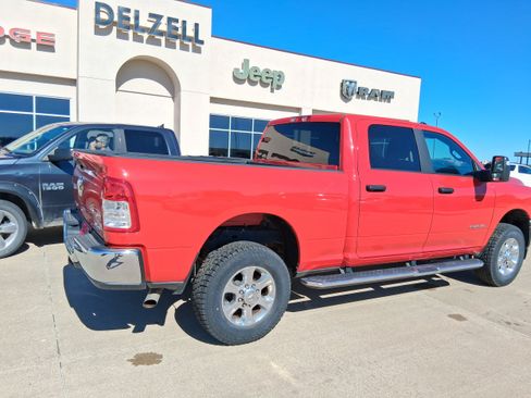 Used 2024 RAM 2500 Big Horn w/ Bed Utility Group AWD/4WD image 8
