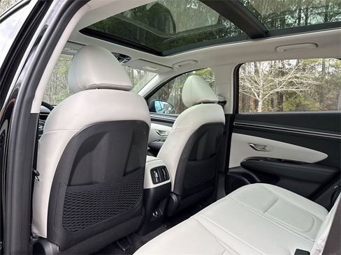 Used 2024 Hyundai Tucson Limited image 27