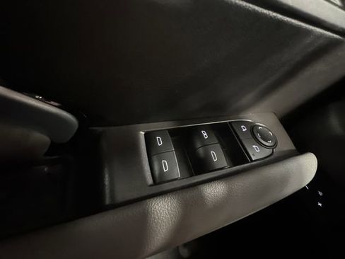 Used 2025 Chevrolet Colorado ZR2 w/ Technology Package image 16