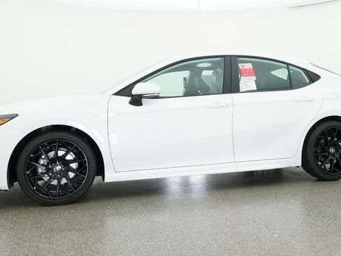 New 2026 Toyota Camry SE FWD image 34