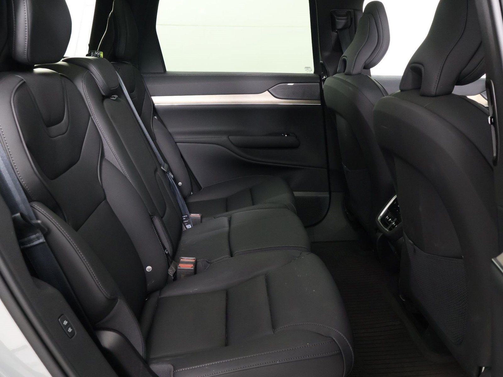 Used 2026 Volvo EX90 Plus AWD/4WD image 28