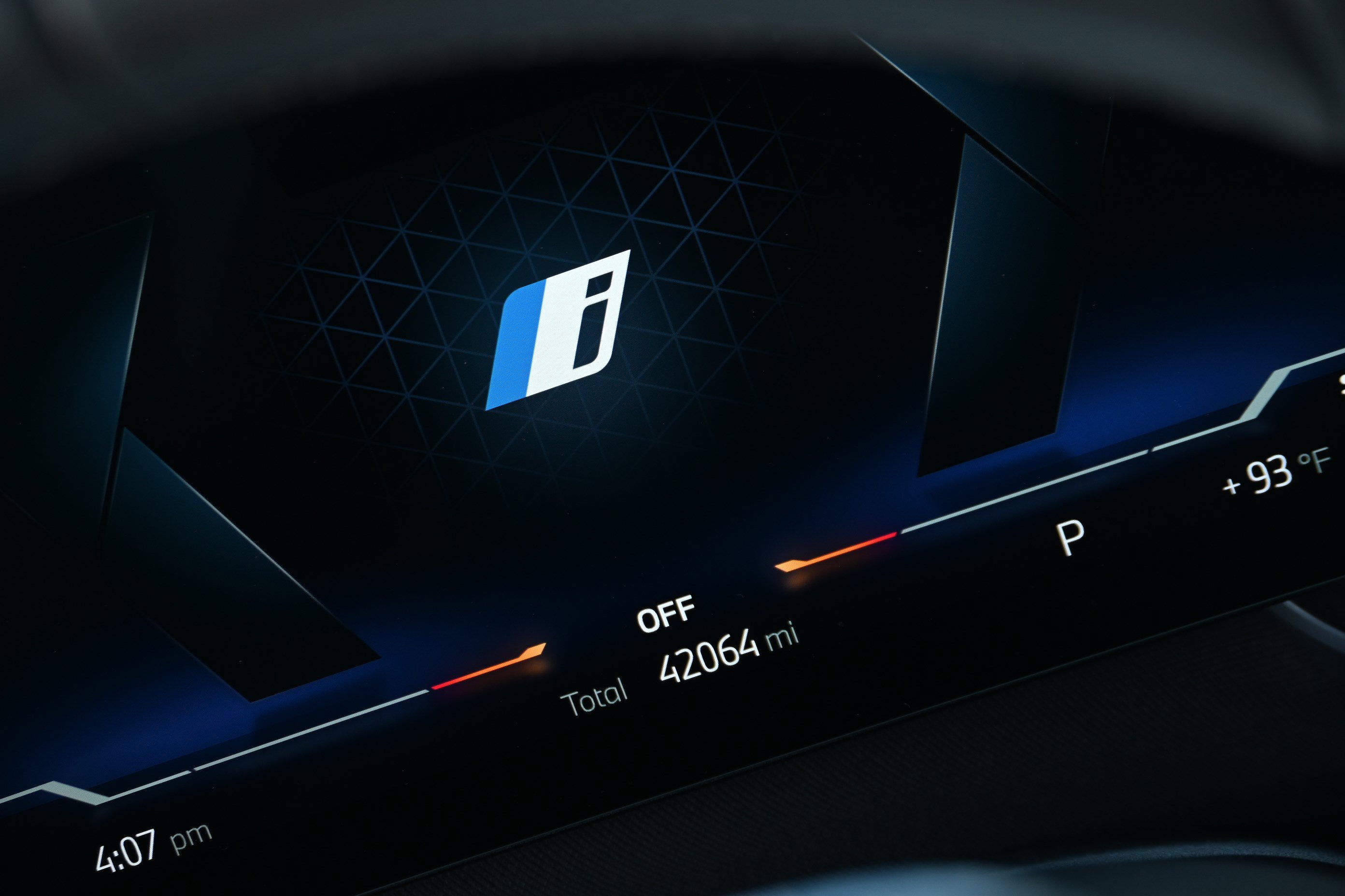 Certified 2023 BMW i7 xDrive60 AWD/4WD image 35
