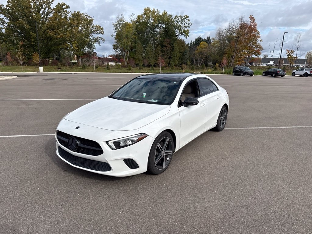 Used 2019 Mercedes-Benz A 220 4MATIC image 1