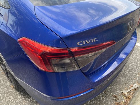 Used 2024 Honda Civic Sport image 11