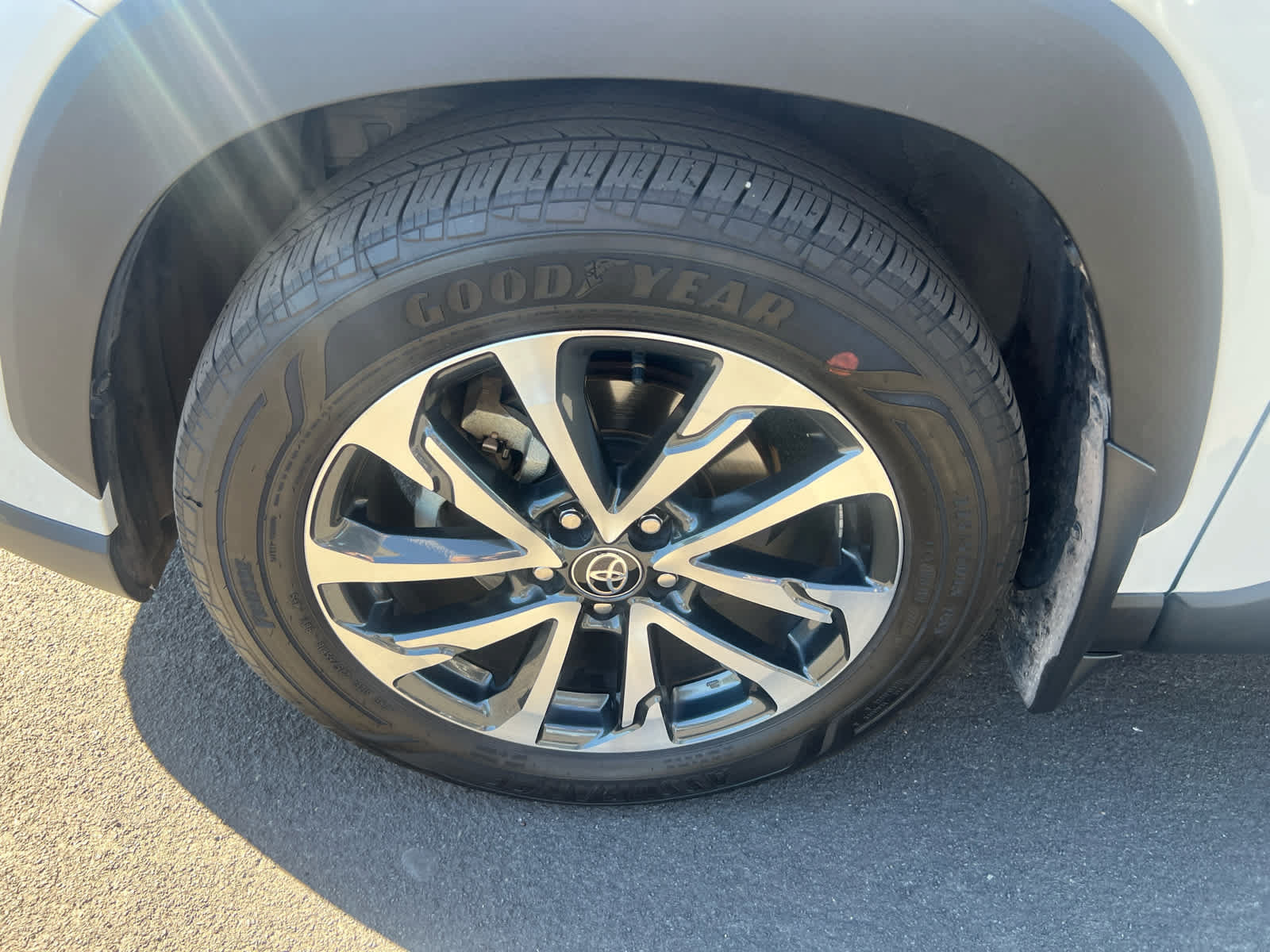 Certified 2024 Toyota Corolla Cross XLE AWD/4WD image 6