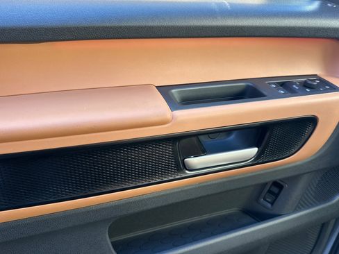 New 2025 Volkswagen ID. Buzz Pro S image 11