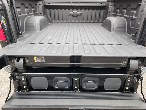 Certified 2025 Chevrolet Silverado 1500 LTZ w/ LTZ Premium Texas Edition image 34