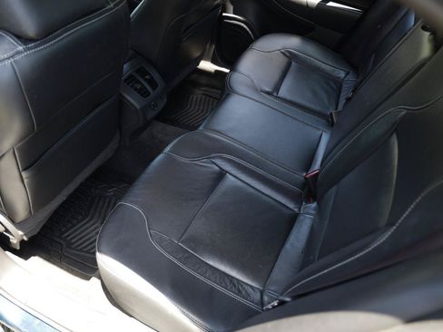 Used 2012 Ford Taurus SEL FWD image 10