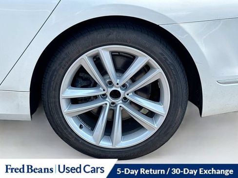 Used 2017 BMW 750i xDrive AWD/4WD image 40