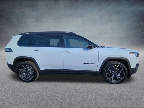 New 2026 Jeep Cherokee Overland image 3